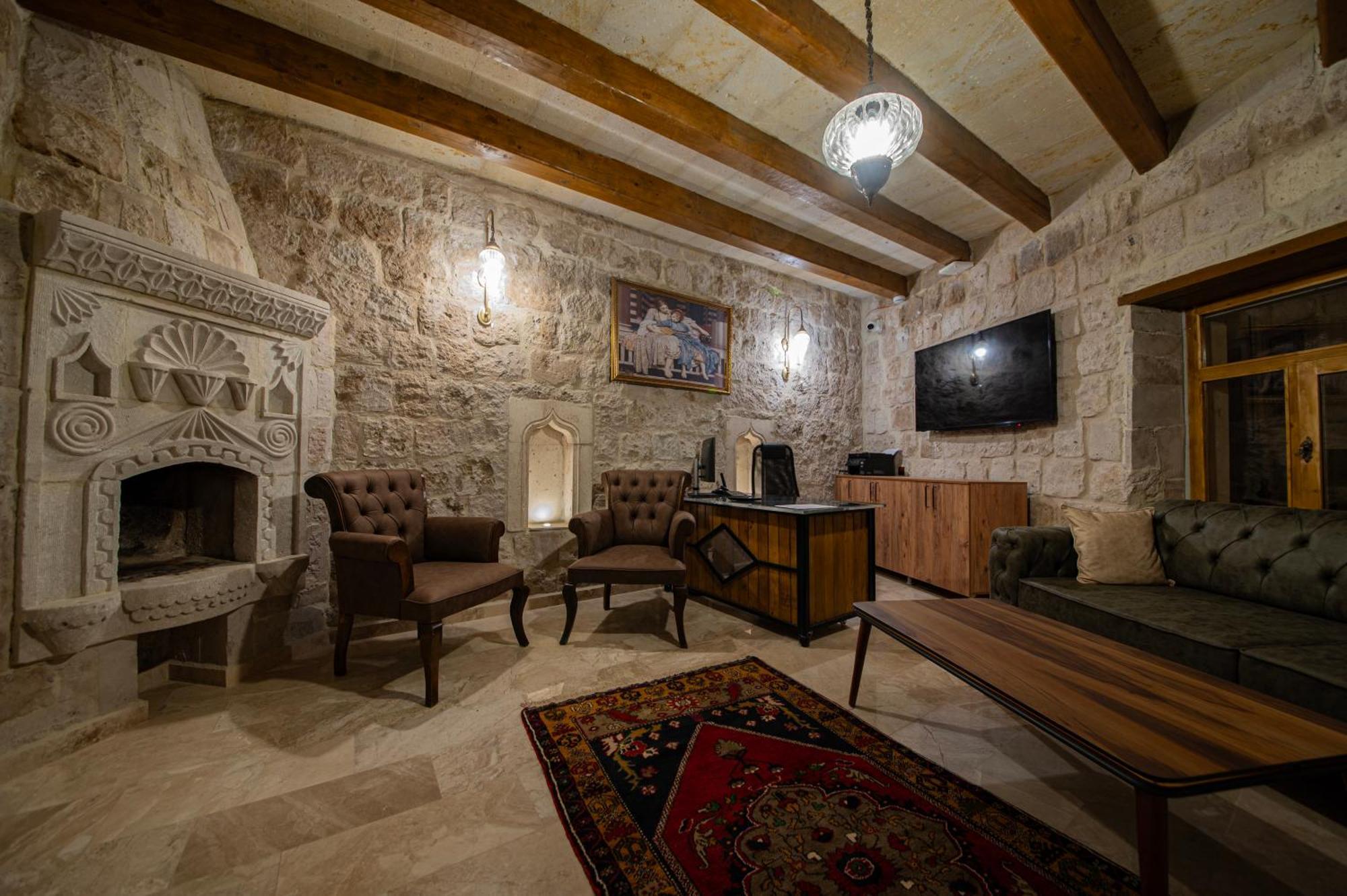 Ares Cave Suites Goreme Exterior photo